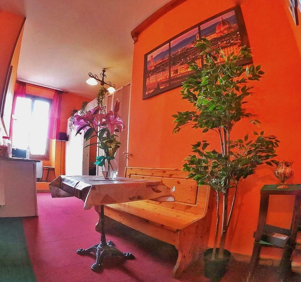 Holiday Rooms ฟลอเรนซ์ ภายนอก รูปภาพ