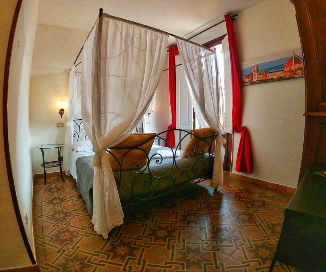 Holiday Rooms ฟลอเรนซ์ ภายนอก รูปภาพ