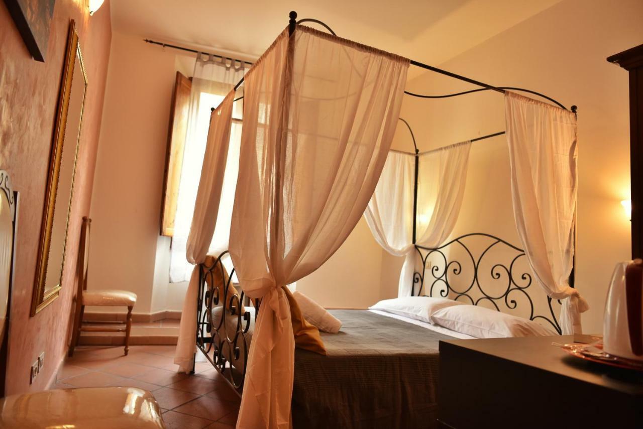 Holiday Rooms ฟลอเรนซ์ ภายนอก รูปภาพ